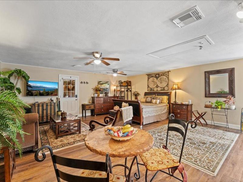 College Park-Orlando 5Star Villa Oasis - Home Away From Home - Quiet Neighborhood-Private Botanical Courtyard - Mins From Eola,Dt, Winter Park - Free Parking & Ev Plug In ภายนอก รูปภาพ