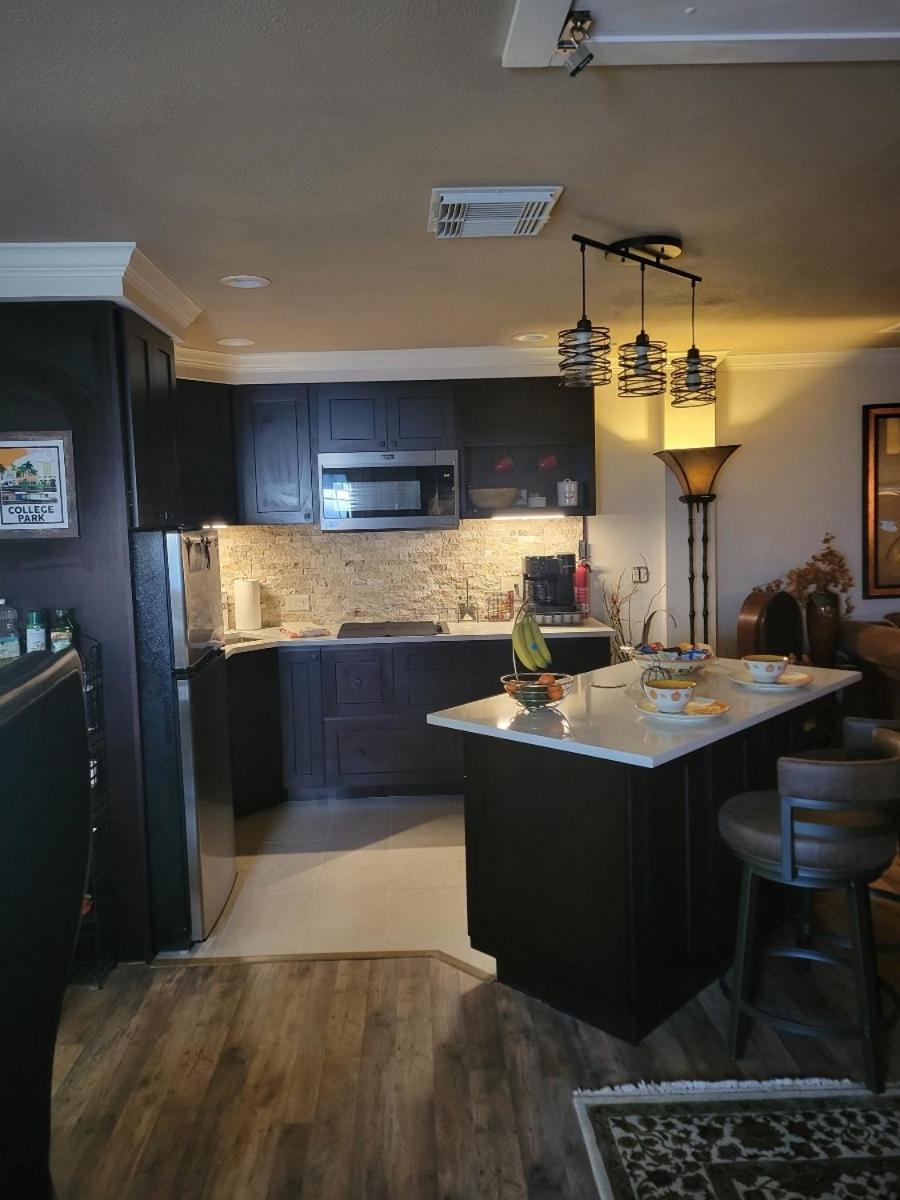 College Park-Orlando 5Star Villa Oasis - Home Away From Home - Quiet Neighborhood-Private Botanical Courtyard - Mins From Eola,Dt, Winter Park - Free Parking & Ev Plug In ภายนอก รูปภาพ